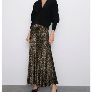 ZARA Green & Black Cheetah Print Satin Maxi Skirt
